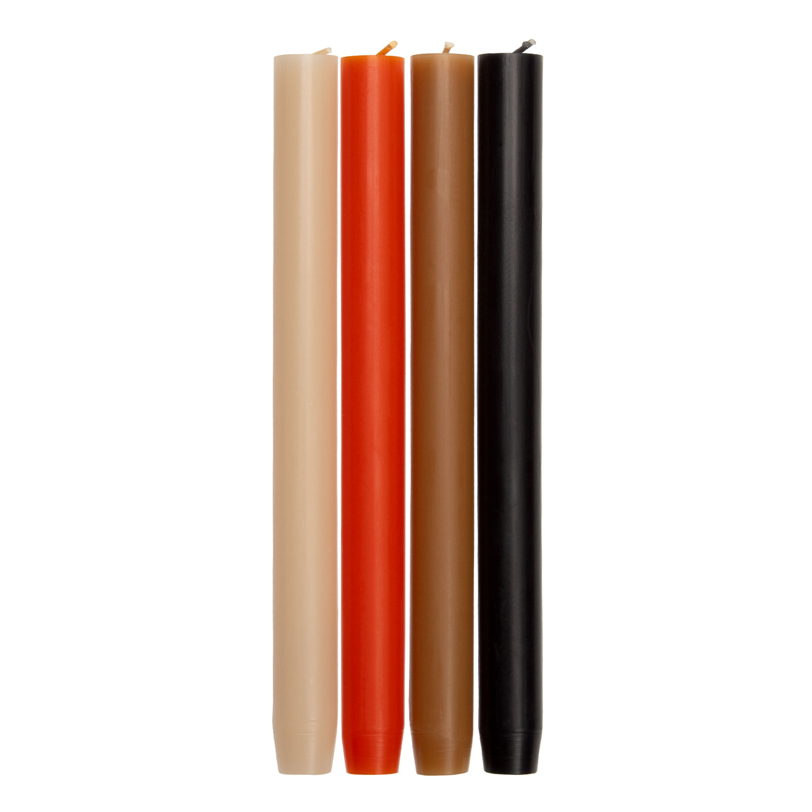 Der Stabkerzen Halloween Mix von Engels Kerzen besteht aus vier Stabkerzen. Diese sind hellgrau, orange, taupe und schwarz.
