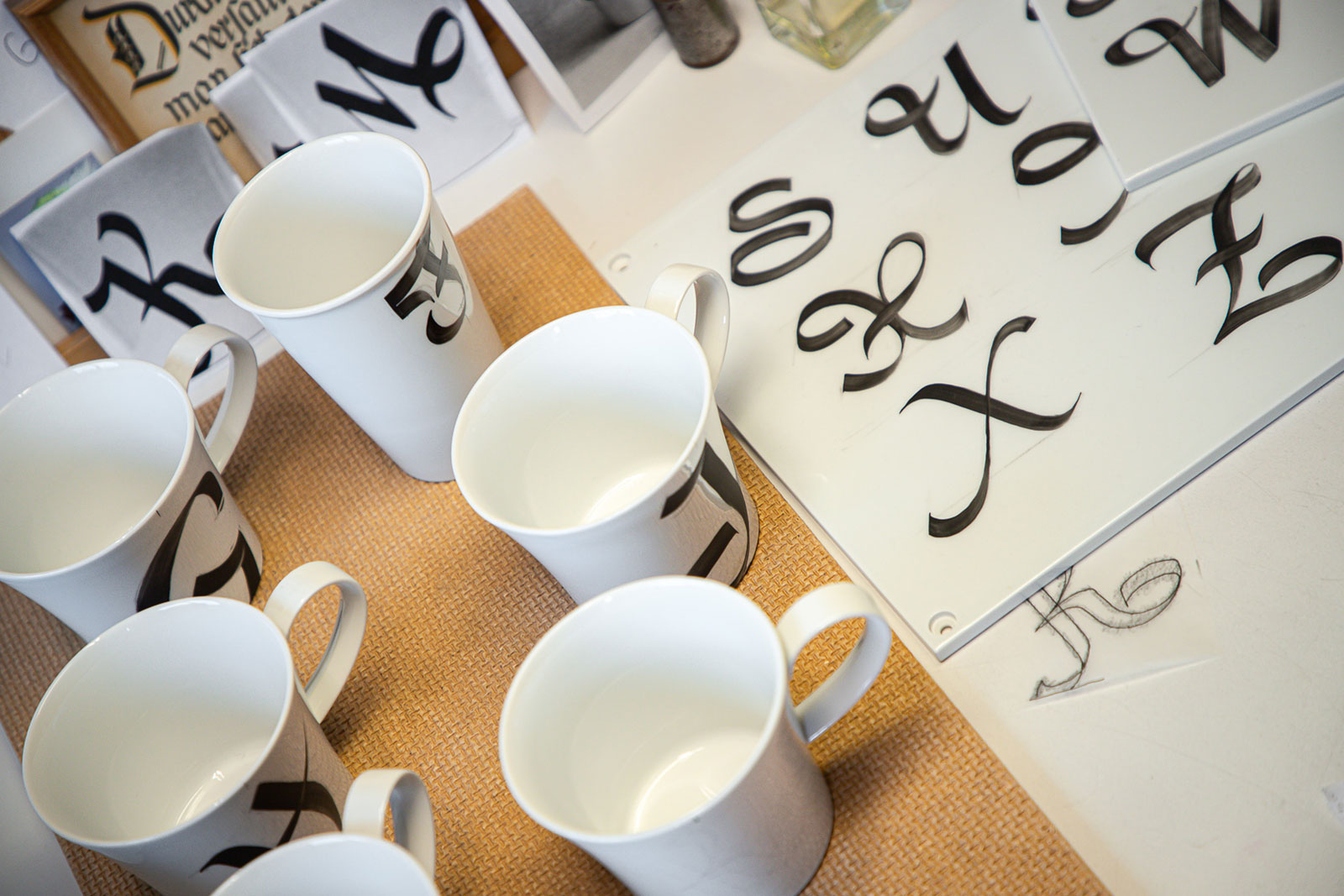 KPM -  Berlin Berlin Alphabet Edition Frühstückstasse H