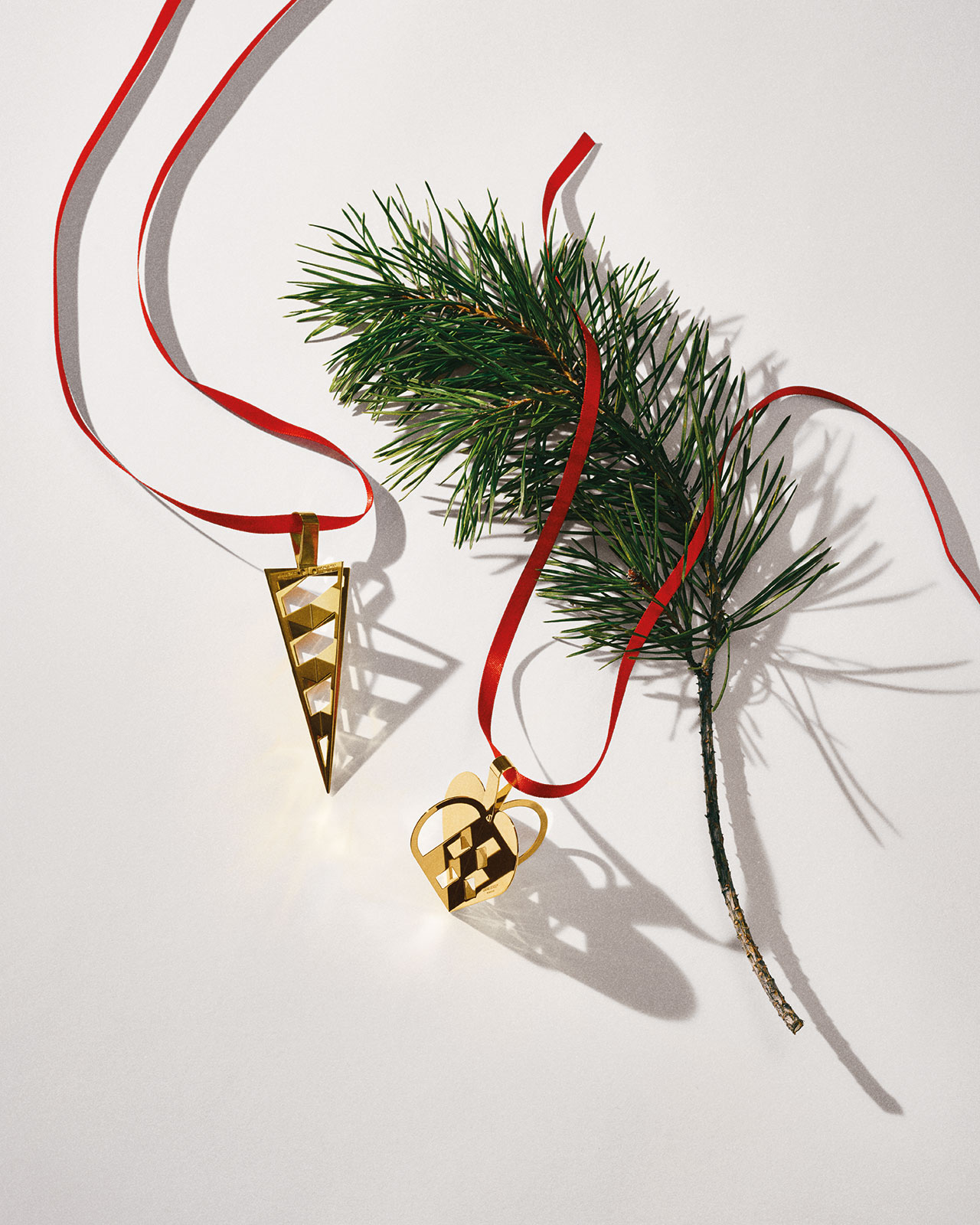 Georg Jensen 2025 Weihnachtsornament-Set Herz & Spitztüte gold