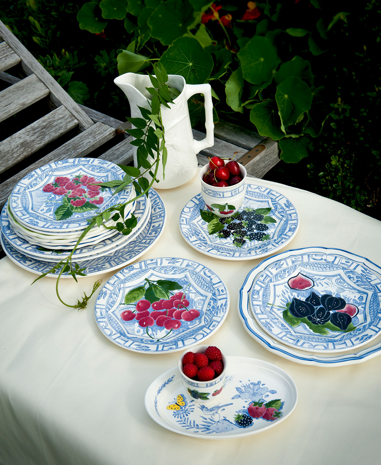 Gien Oiseau Bleu Fruits Cocktailteller 16,5cm Brombeere