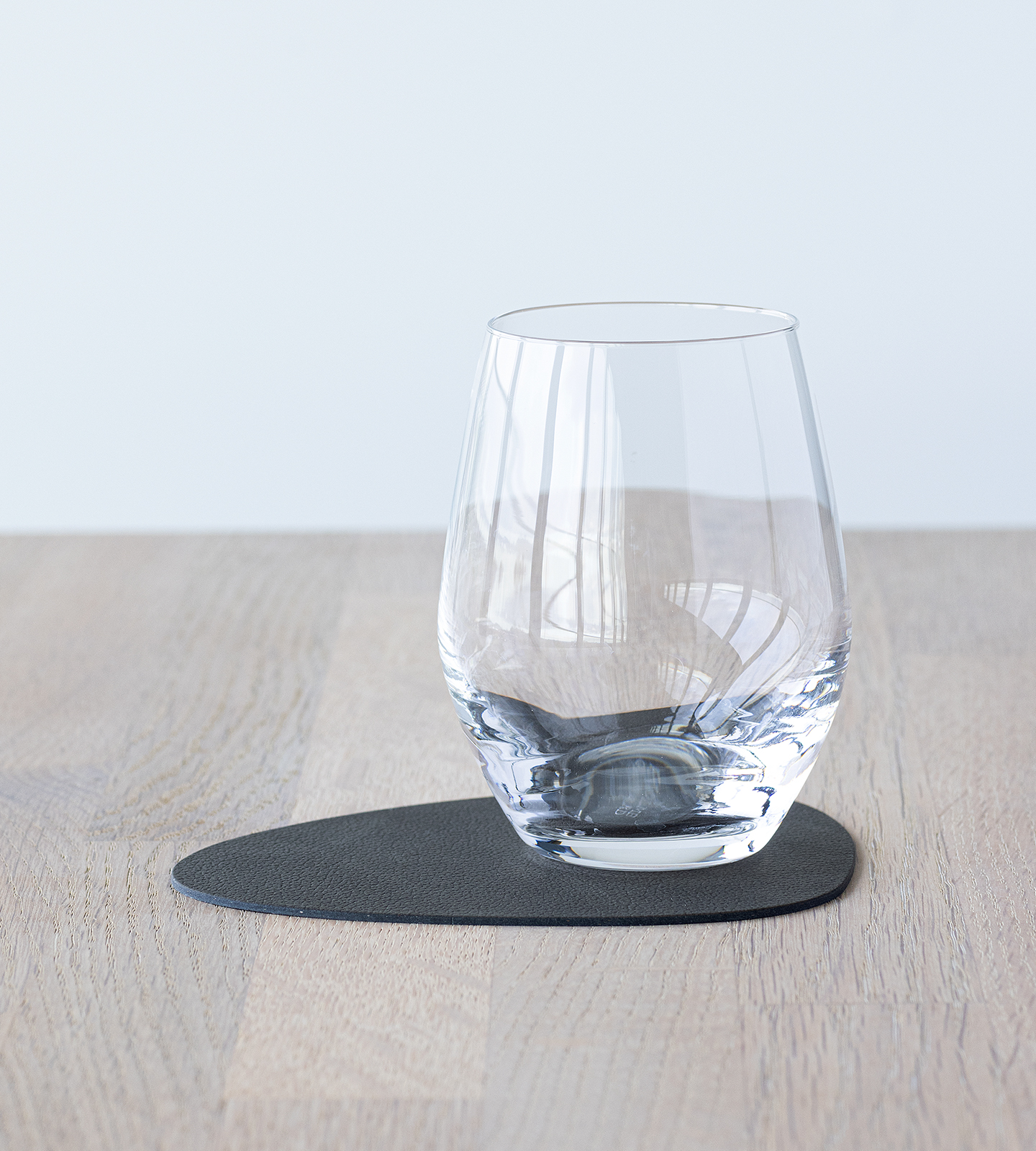 Lind DNA Dänemark Glasuntersetzer Curve 11x13cm Nupo caviar