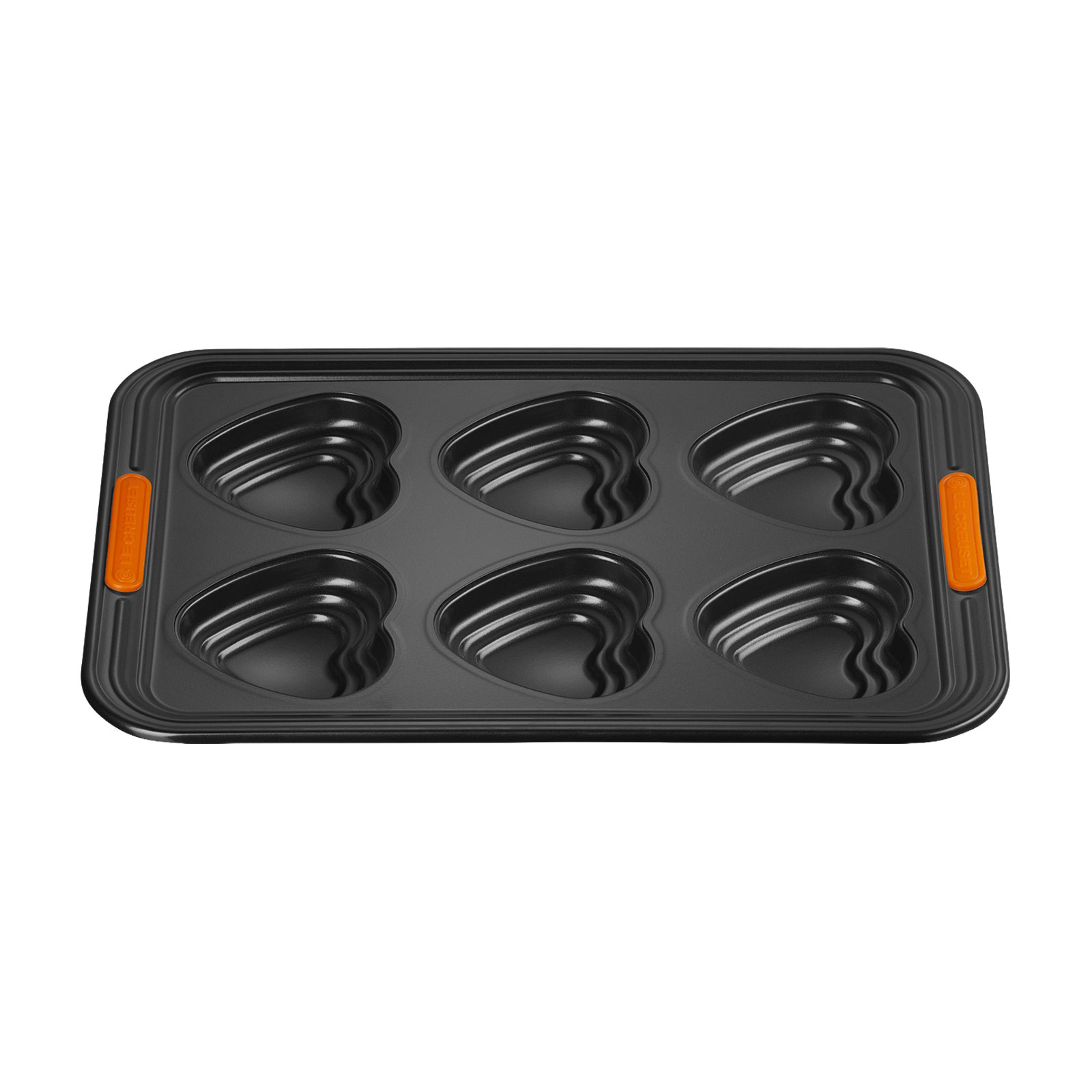 Andere Perspektive auf die Herzform mit Stufen von Le Creuset.