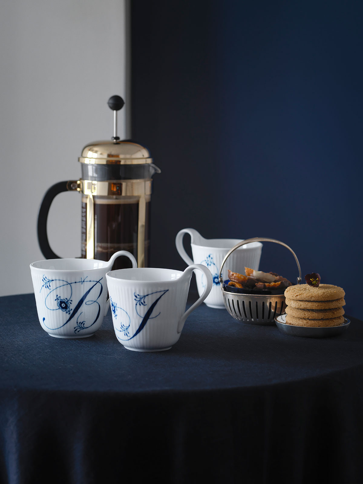 Royal Copenhagen Alphabet Collection Becher "B"  0,33ltr.