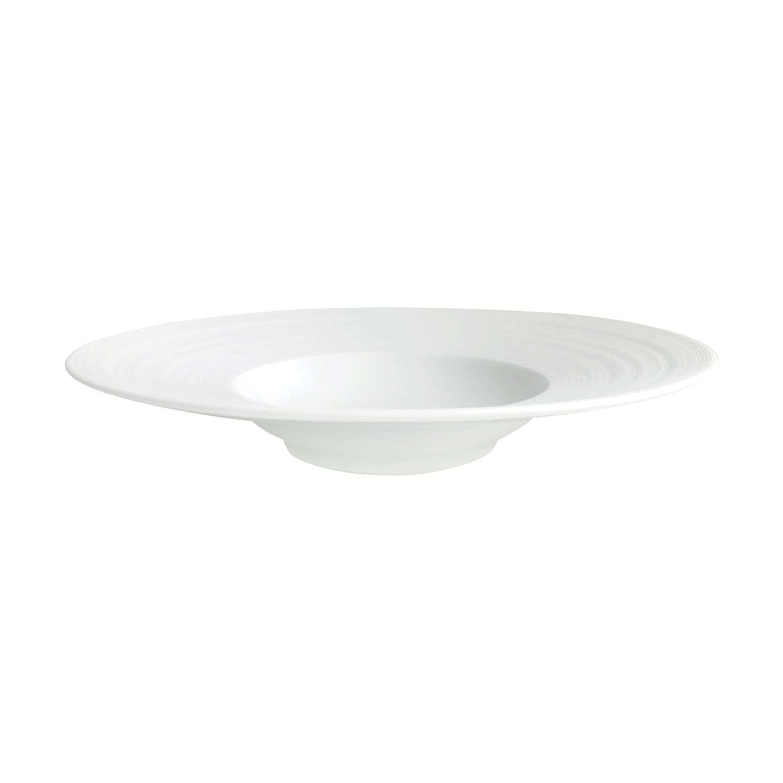 Der Hémisphère Satin white Suppenteller 27cm von Coquet ist ein tiefer Teller aus weißem Porzellan mit einem matten Rillen-Finish auf der Fahne.