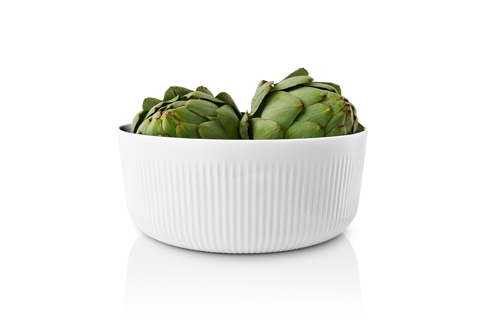 Die Legio Nova Schale gefüllt mit zwei großen Artichocken.i