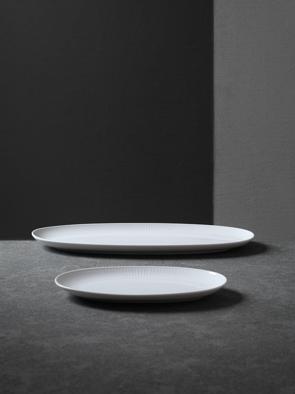 Royal Copenhagen Weiß Gerippt Platte oval 37cm