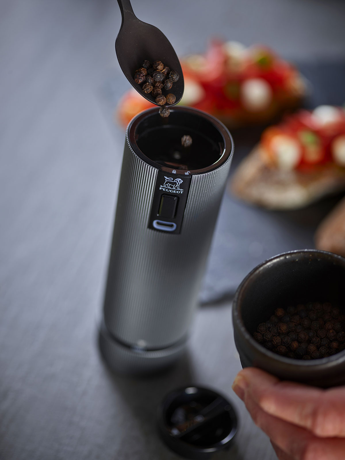 Peugeot Line Pfeffermühle U Select Carbon 15cm elektrisch
