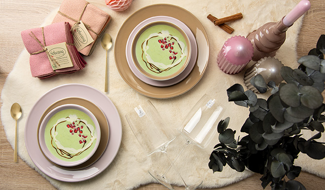 Calming Nature: Rosé & Clay Töne