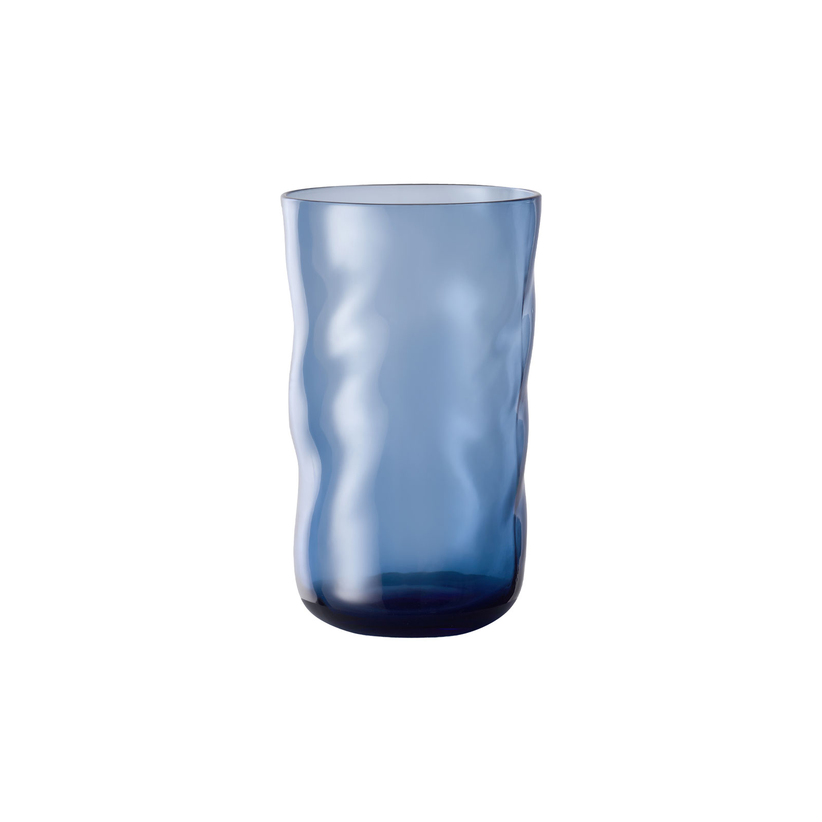 Das Swirl Longdrinkglas in midnight von Paveau ist ein hohes Wasserglas aus dunkelblauem Glas.